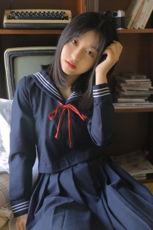 语文课代表做我腿上写作业